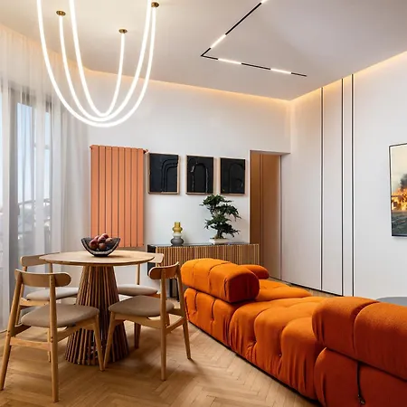 Qult - Amouage Apartment Bucharest