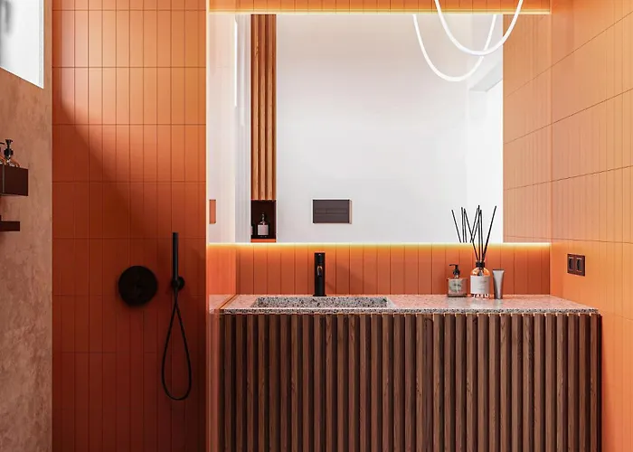 Qult - Amouage Apartment *