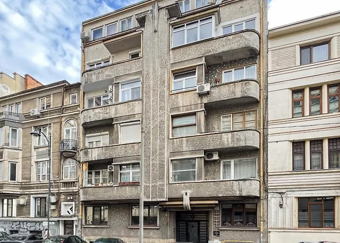 Qult - Amouage * Bucarest