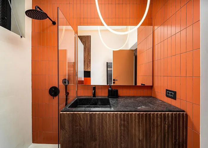 Qult - Amouage Bucureşti